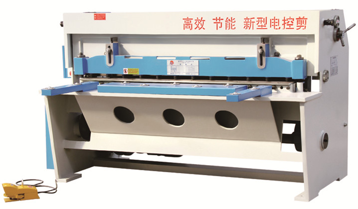 Q11D-3*1600늄�(d��ng)����C(j��)